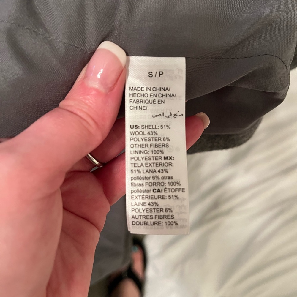 Wool coat - Picture 9 of 10